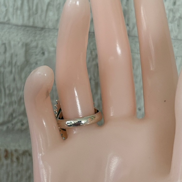 Bold Oval 8.50 carat Natural Cabochon Turquoise Ring Size 7 Sterling Silver - Picture 13 of 14